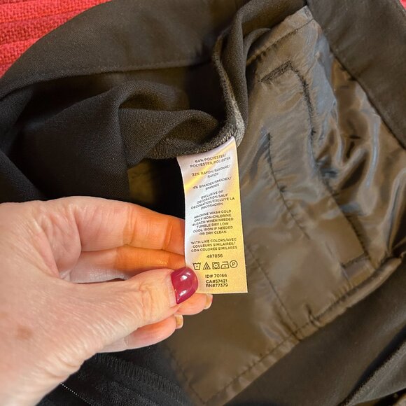 ANN TAYLOR Factory Cropped Black lace-bottomed pants Size 16 - Picture 9 of 9